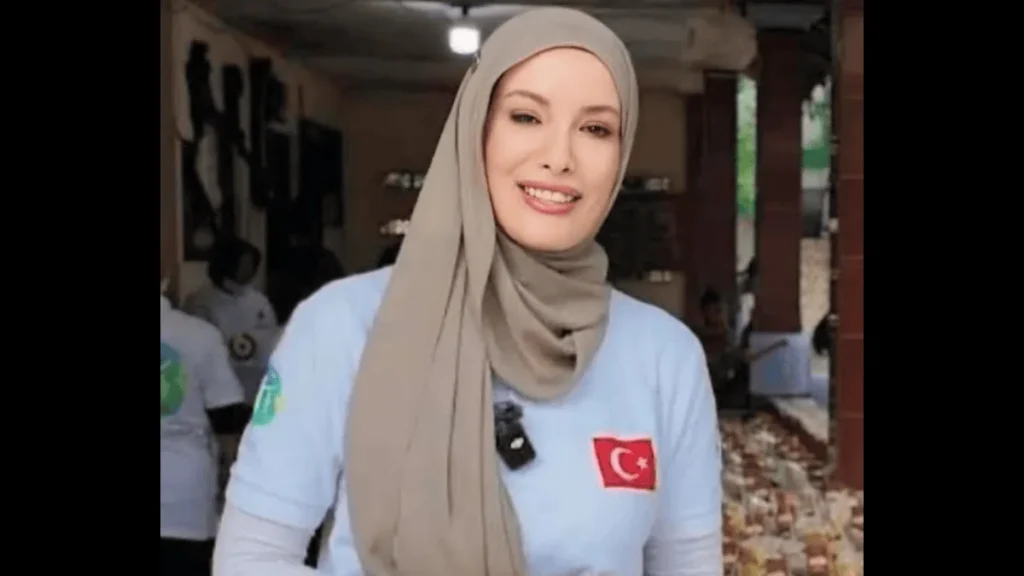 Gamze Özçelik Returns to Television After Years in “Operasyon Alesta”: A New Era Begins for TRT’s Ambitious Global Drama Gamze Özçelik Operasyon Alesta set role Zeynep Turkish engineer Africa drama