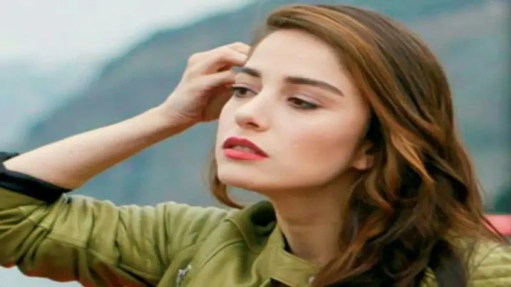 Özge Gürel promoting Southeastern Anatolia in Go Türkiye campaign