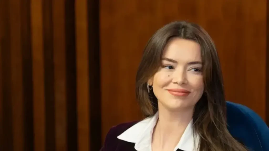 Seray Kaya smiling at Sultana premiere Istanbul Film Festival