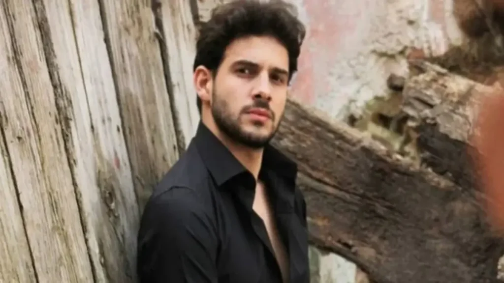 Tugay Erdoğan on the set announcement of Show TV’s new Turkish drama Probable Love (Muhtemel Aşk)