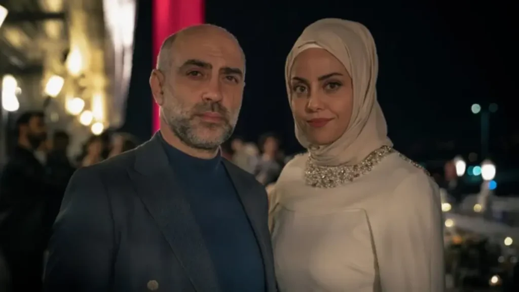 Erol Babaoğlu and Deniz Barut reunite at Kardeş Türküler Yan Yana concert in Istanbul