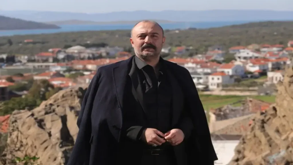 Deniz Hamzaoğlu Joins Sevdam Karadeniz as Medet Alazlı in NOW’s Highly Anticipated Black Sea Drama Deniz Hamzaoğlu as Medet Alazlı in the upcoming Turkish drama Sevdam Karadeniz